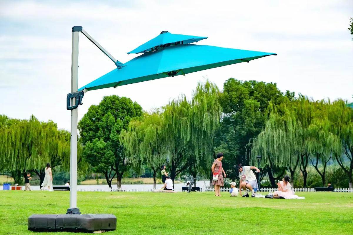 南宁市户外广告伞与庭院休闲伞 别墅庭院伞与罗马伞的完美选择